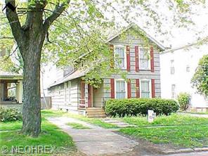 1315 Walnut Blvd, Ashtabula, OH 44004 photo 1