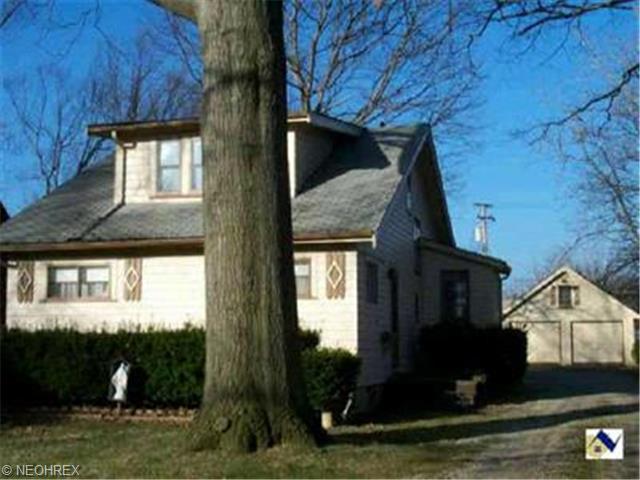 842 Lloyd Rd, Wickliffe, OH 44092 photo 1