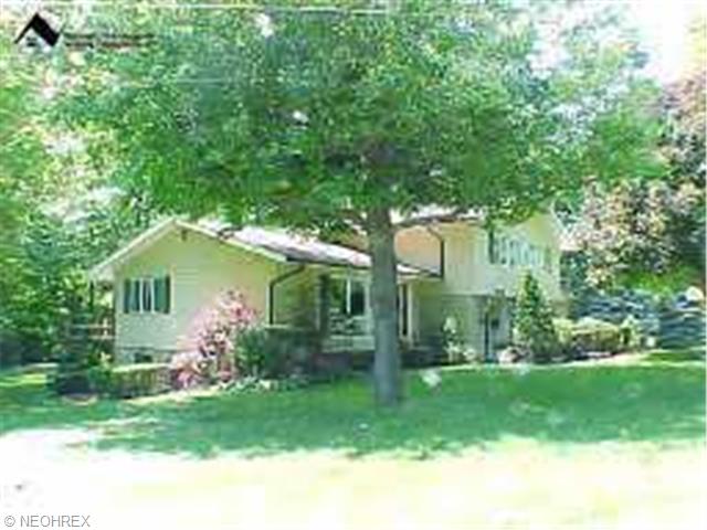 7011 Clermont Dr, Ashtabula, OH 44004 photo 1