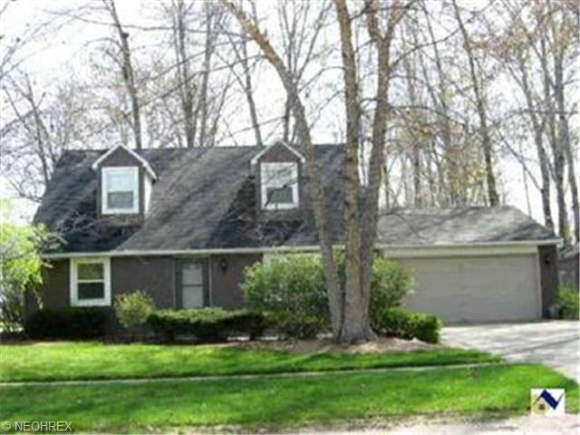 441 Naples Dr, Elyria, OH 44035 photo 1