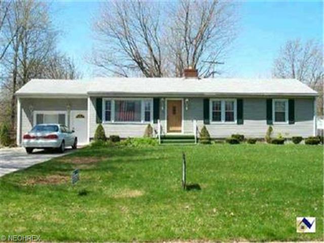 1045 Brown Dr, Ashtabula, OH 44004 photo 1