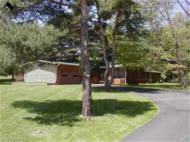 7719 Hillside Rd, Independence, OH 44131 photo 1