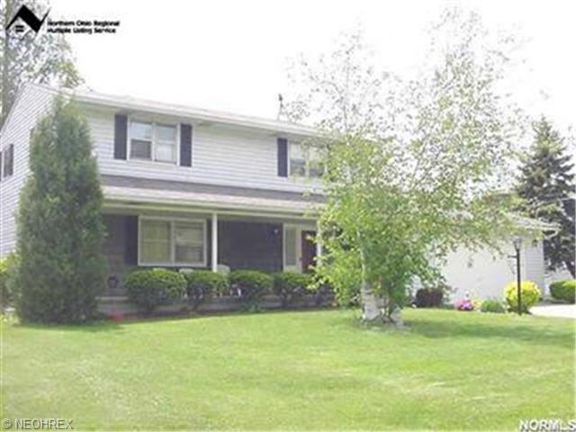 3729 Ivanhoe Dr, Lorain, OH 44053 photo 1