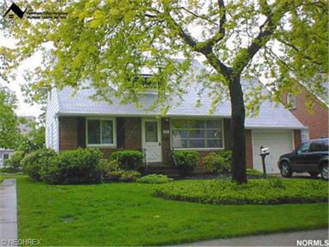 320 E 271, Euclid, OH 44132 photo 1