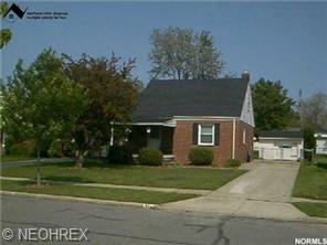 835 E 256, Euclid, OH 44132 photo 1