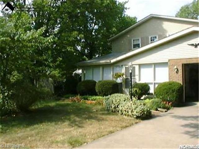 449 Dohner Dr, Wadsworth, OH 44281 photo 1
