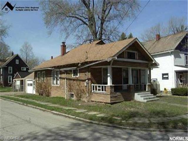 102 Riverside Dr, Ashtabula, OH 44004 photo 1