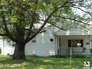 2557 E 39th St, Lorain, OH 44055 photo 1