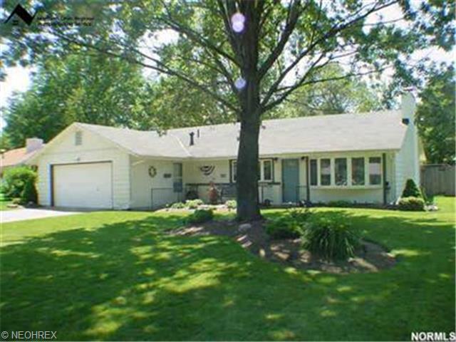 86 Sunset Dr, Berea, OH 44017 photo 1