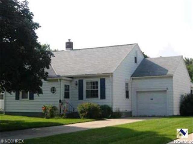 443 Poplar St, Elyria, OH 44035 photo 1