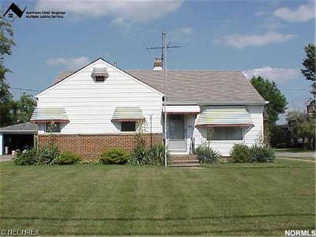 5835 Dunham Rd, Maple Heights, OH 44137 photo 1