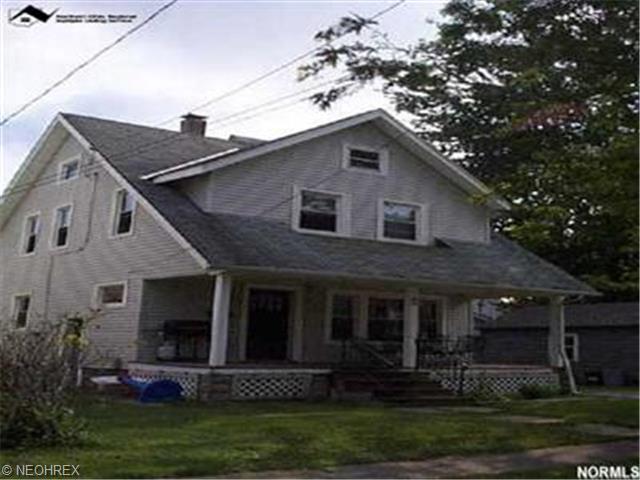 154 Oak St, Elyria, OH 44035 photo 1