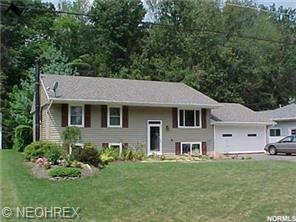 7060 Freeland Dr, Elyria, OH 44035 photo 1