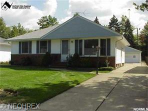 29340 Shaker Dr, Wickliffe, OH 44092 photo 1