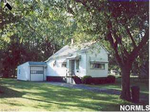 422 Second St, Geneva, OH 44041 photo 1