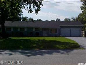 7292 Eric Dr, Mentor, OH 44060 photo 1