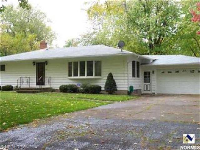 941 Treelane Dr, Ashtabula, OH 44004 photo 1
