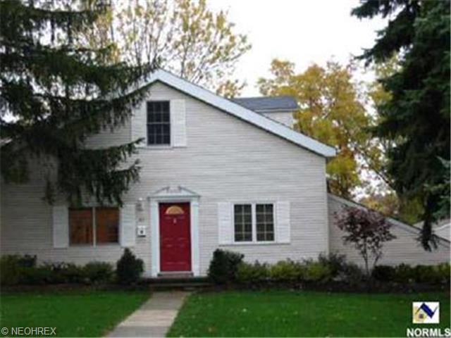 87 Monroe St, Berea, OH 44017 photo 1