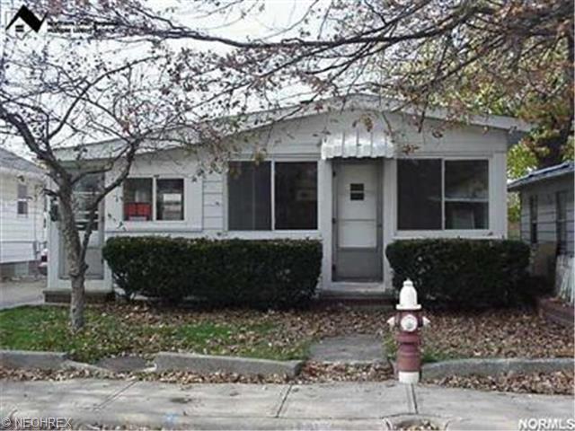 246 E 238th St, Euclid, OH 44123 photo 1