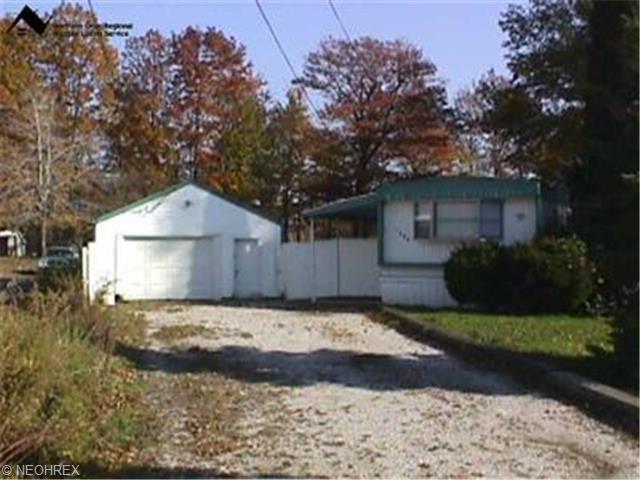 2334 Eureka Rd, Ashtabula, OH 44004 photo 1
