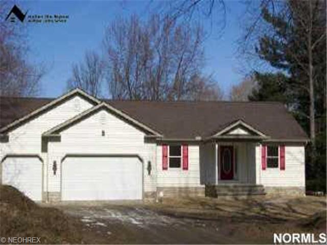 200 Square Dr, Madison, OH 44057 photo 1