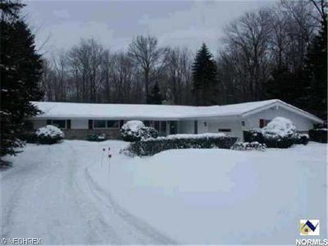 2809 Forest Ln, Willoughby, OH 44094 photo 1
