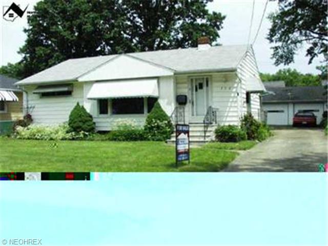 379 Beebe Ave, Elyria, OH 44035 photo 1
