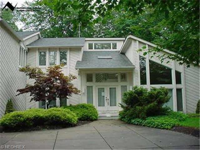7319 Rollingbrook Trl, Solon, OH 44139 photo 1