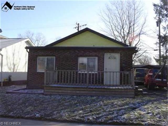 245 E 238 St, Euclid, OH 44123 photo 1