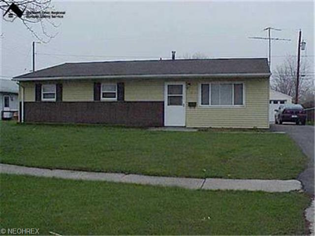 913 Case Ave, Elyria, OH 44035 photo 1