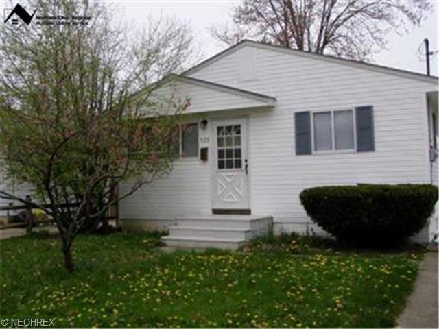 526 Baldwin St, Elyria, OH 44035 photo 1