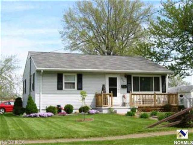 904 Clark St, Elyria, OH 44035 photo 1
