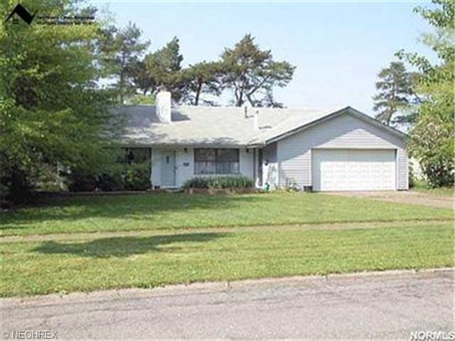 314 Pineview Dr, Berea, OH 44017 photo 1