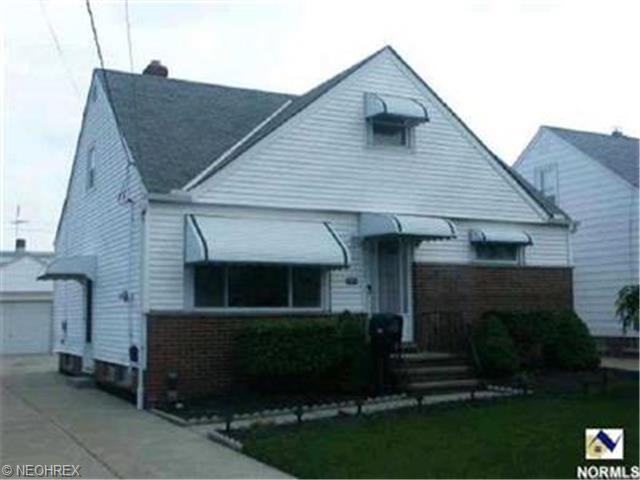 1521 E 294th St, Wickliffe, OH 44092 photo 1