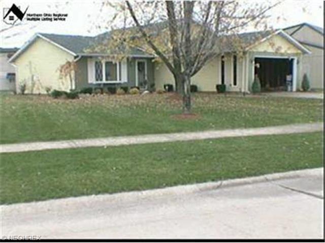 113 Potomac Dr, Elyria, OH 44035 photo 1