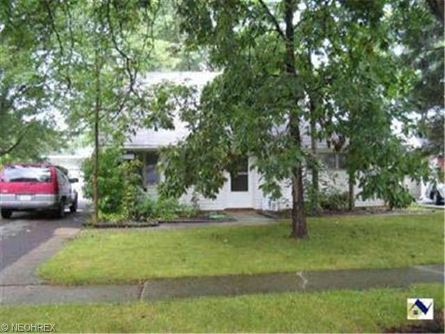 290 Baldwin Dr, Berea, OH 44017 photo 1