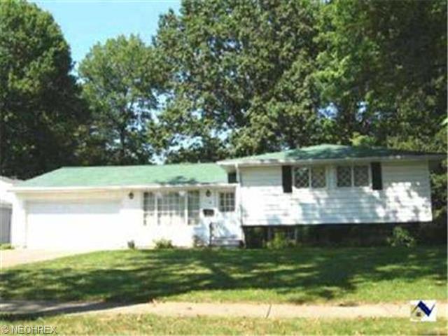 330 Colgate Ave, Elyria, OH 44035 photo 1