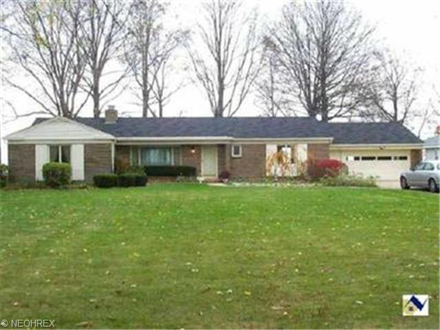 3615 Edgewater Dr, Ashtabula, OH 44004 photo 1