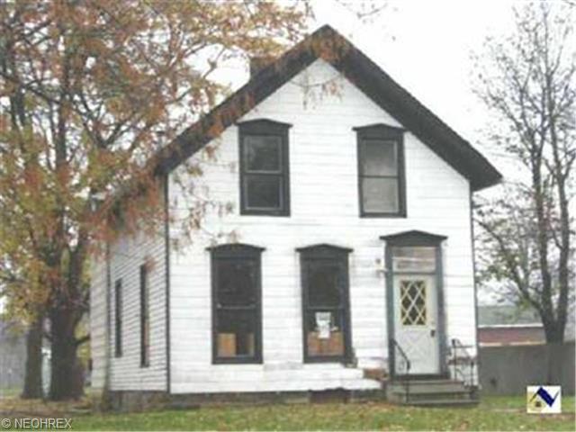 553 3rd St, Elyria, OH 44035 photo 1