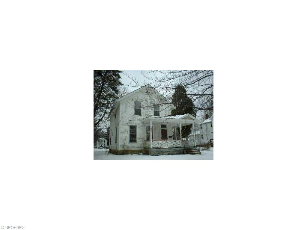 335 10th St, Elyria, OH 44035 photo 1