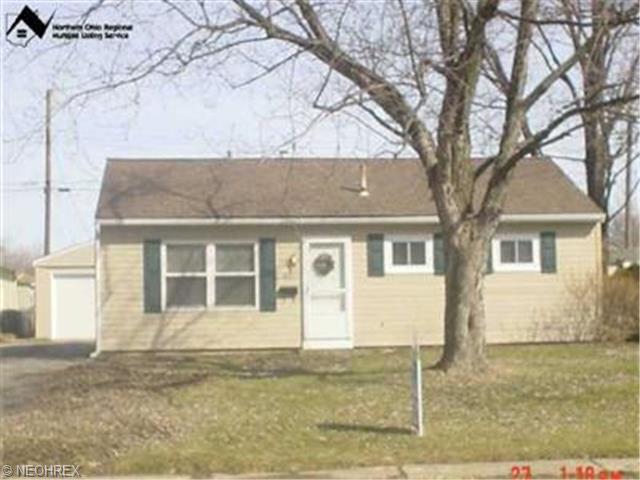 2929 Riverview Ln, Lorain, OH 44055 photo 1
