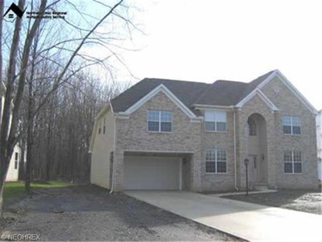 2425 Kenwyn Blvd, Avon, OH 44011 photo 1