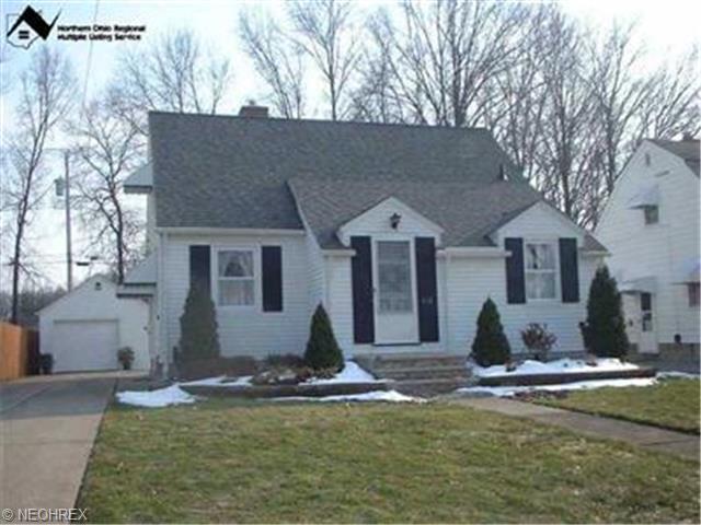 423 Cambridge Ave, Elyria, OH 44035 photo 1