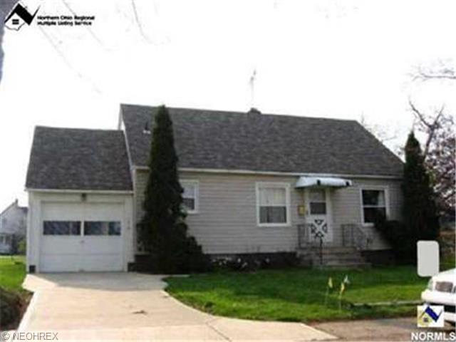 146 Beverly Ct, Elyria, OH 44035 photo 1
