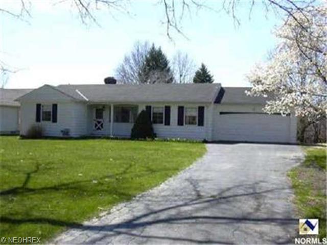 8018 Wright Rd, Broadview Heights, OH 44147 photo 1