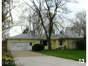 5534 Riveredge Dr, Elyria, OH 44035 photo 2