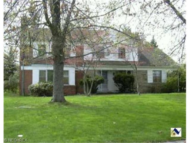 16700 Libby Rd, Maple Heights, OH 44137 photo 1