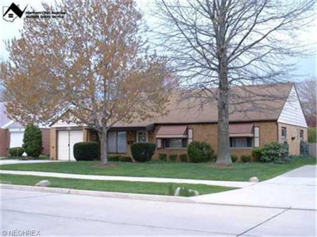 666 Walnut Dr, Euclid, OH 44132 photo 1