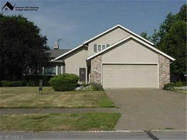 1858 Euston, Cleveland, OH 44124 photo 1