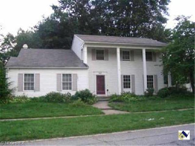 907 Howard, Elyria, OH 44035 photo 1